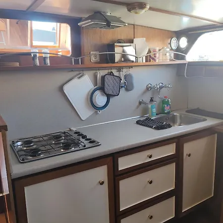 ספינת מלון Bateau Vedette Hollandais Centre De Beaucaire